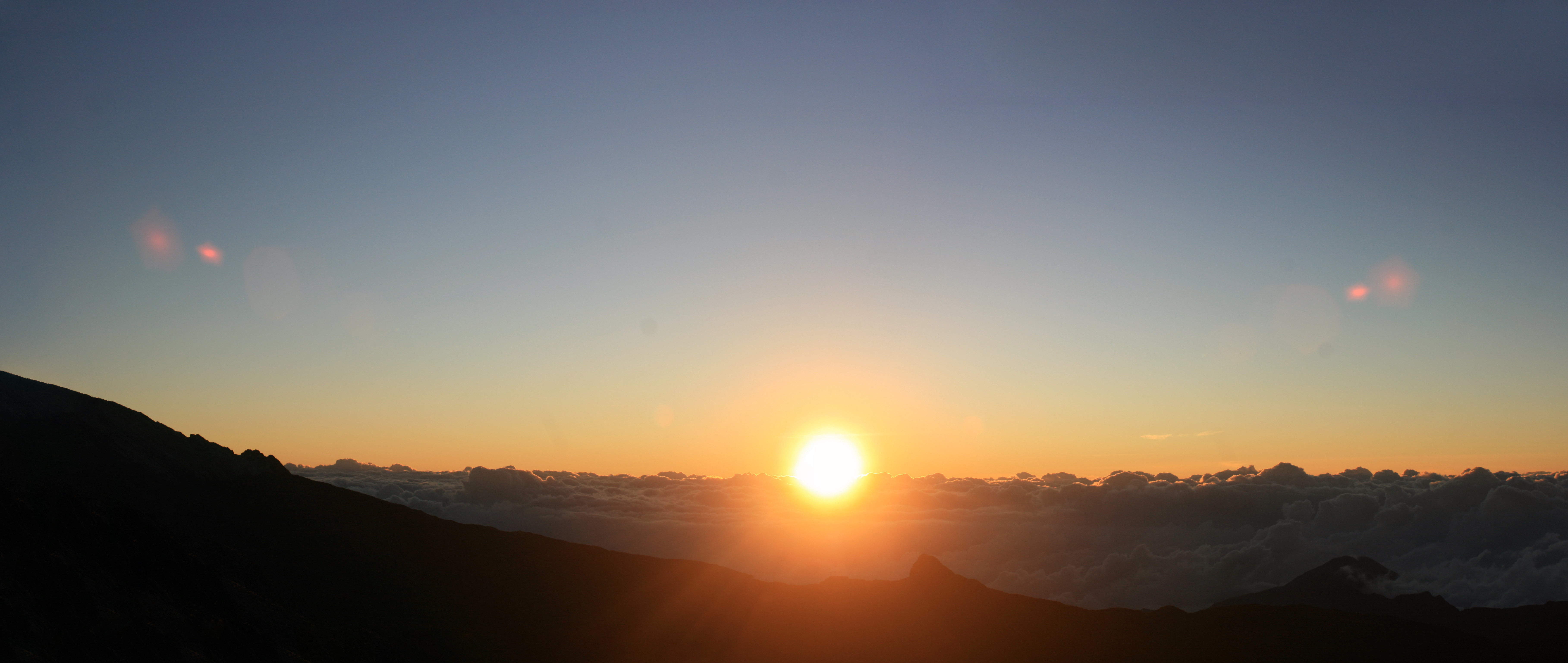 Amanecer en el Campamento Albornot1.jpg