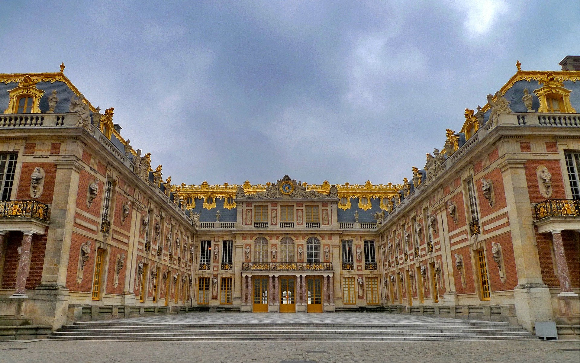 versailles-318459_1920.jpg