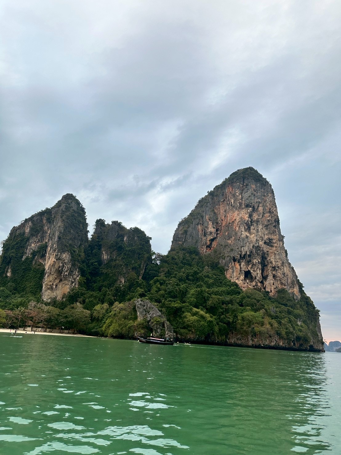 Railay Beach27.jpg