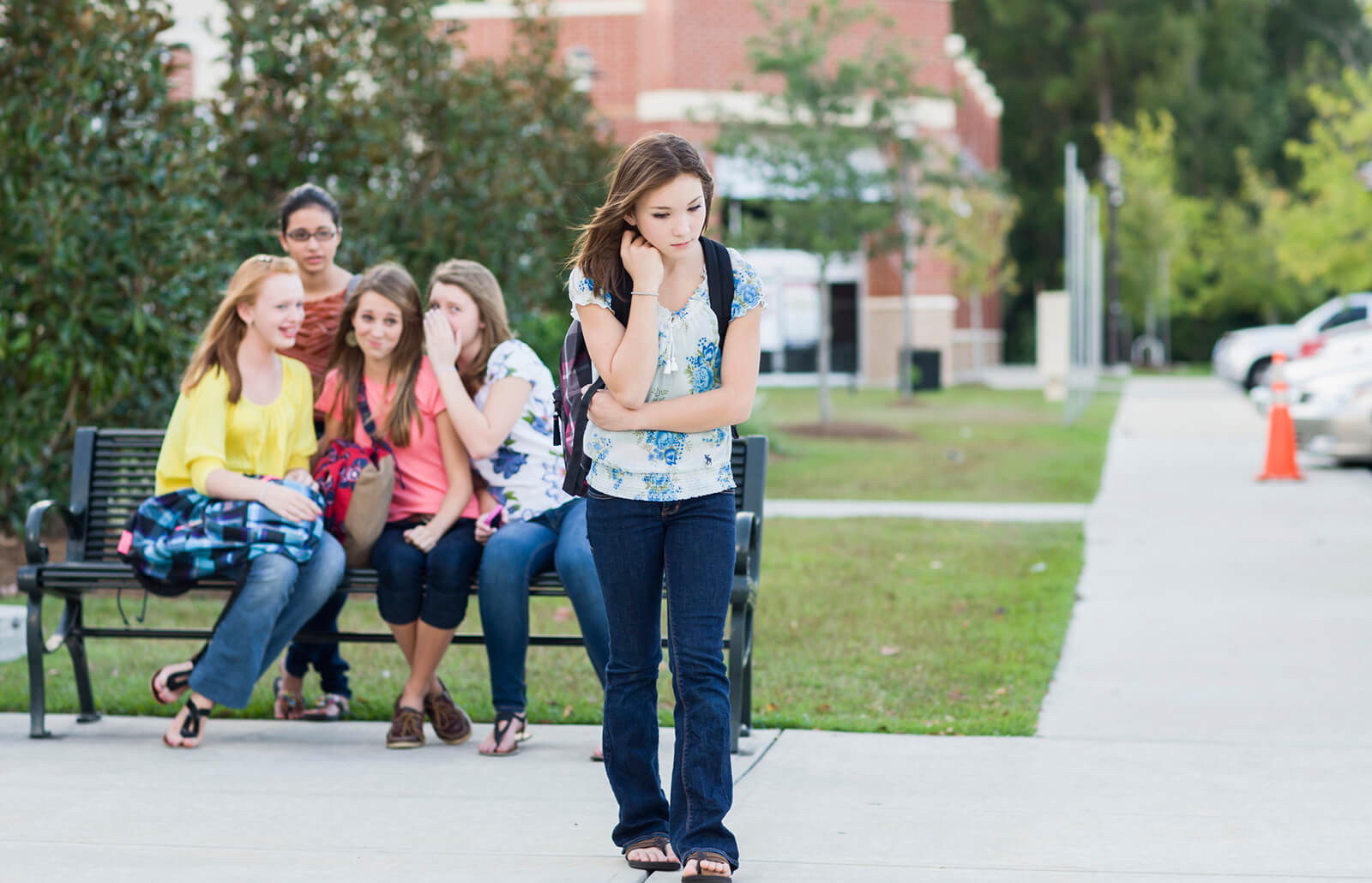 Look this picture please. Зависть буллинг. Типичный подросток 2022. Bullying a woman. Bully girl.