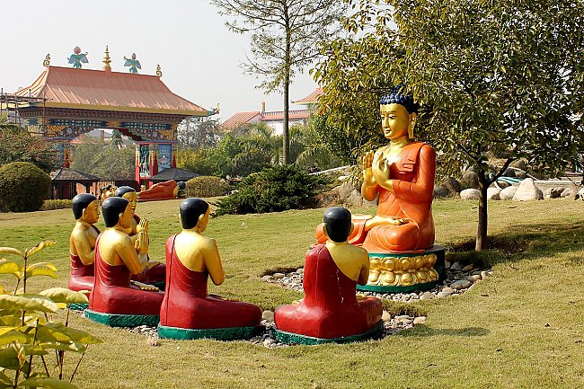 buddha-1757989_1280-large (2).jpg