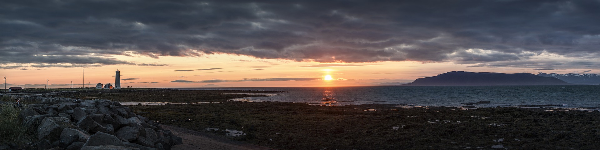 panorama-2098812_1920.jpg