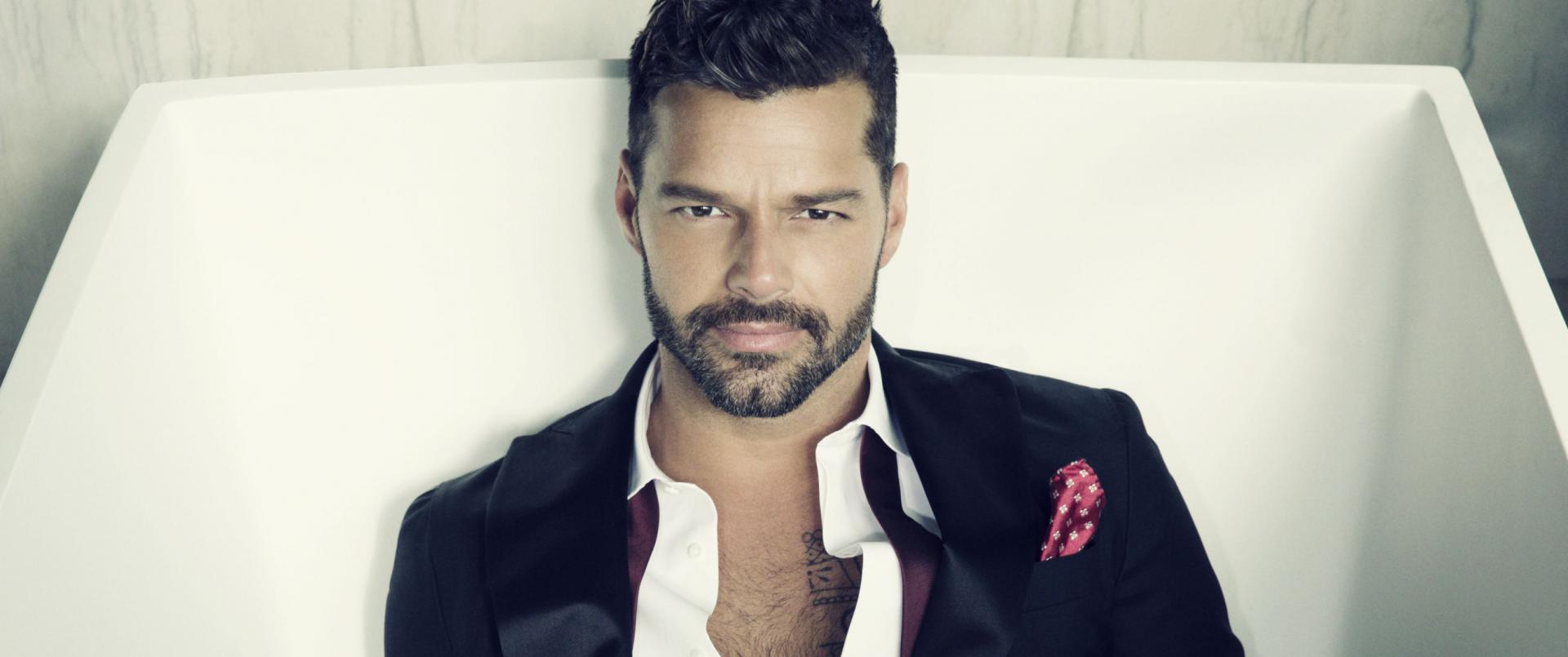 Rock Calendar July 11 1999 Ricky Martin S Single Livin La Vida Loca 1 In England And The Usa Nikulinsb Steem Goldvoice Club