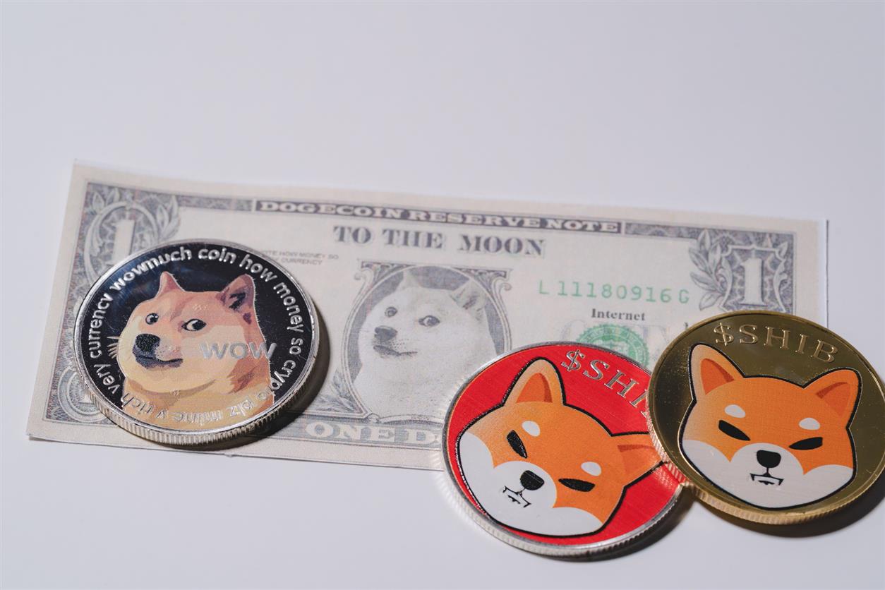 1920-dogecoin-doge-bitcoin-ethereum-eth-shiba-coin-included-with-crypto-currency-coin-on-stack-100-hundred-new-us-dollar-money-american-virtual-blockchain-technology-future-is-money-close-up-concept.jpg
