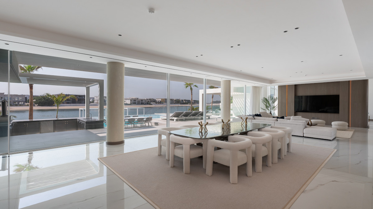 Exclusive Contemporary Signature Villa on Palm Jumeirah for sale-9.jpg
