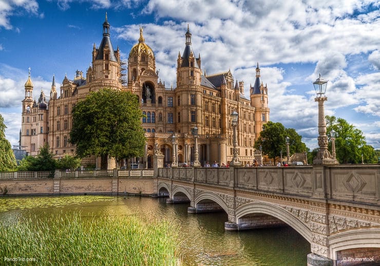 Schwerin-Castle-Germany.jpg