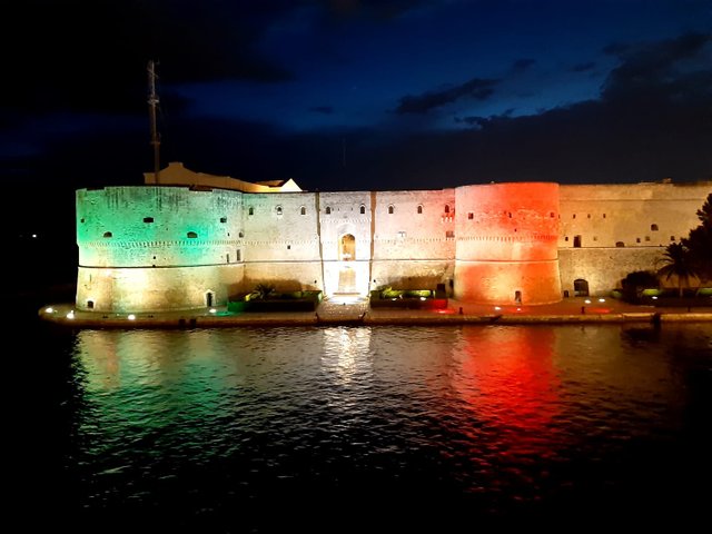 taranto.jpg