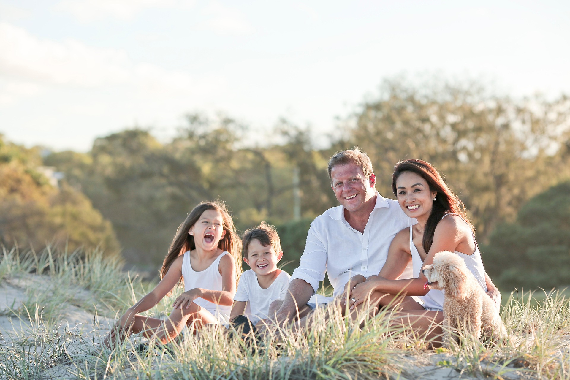 chillla70-family-6475821_1920.jpg