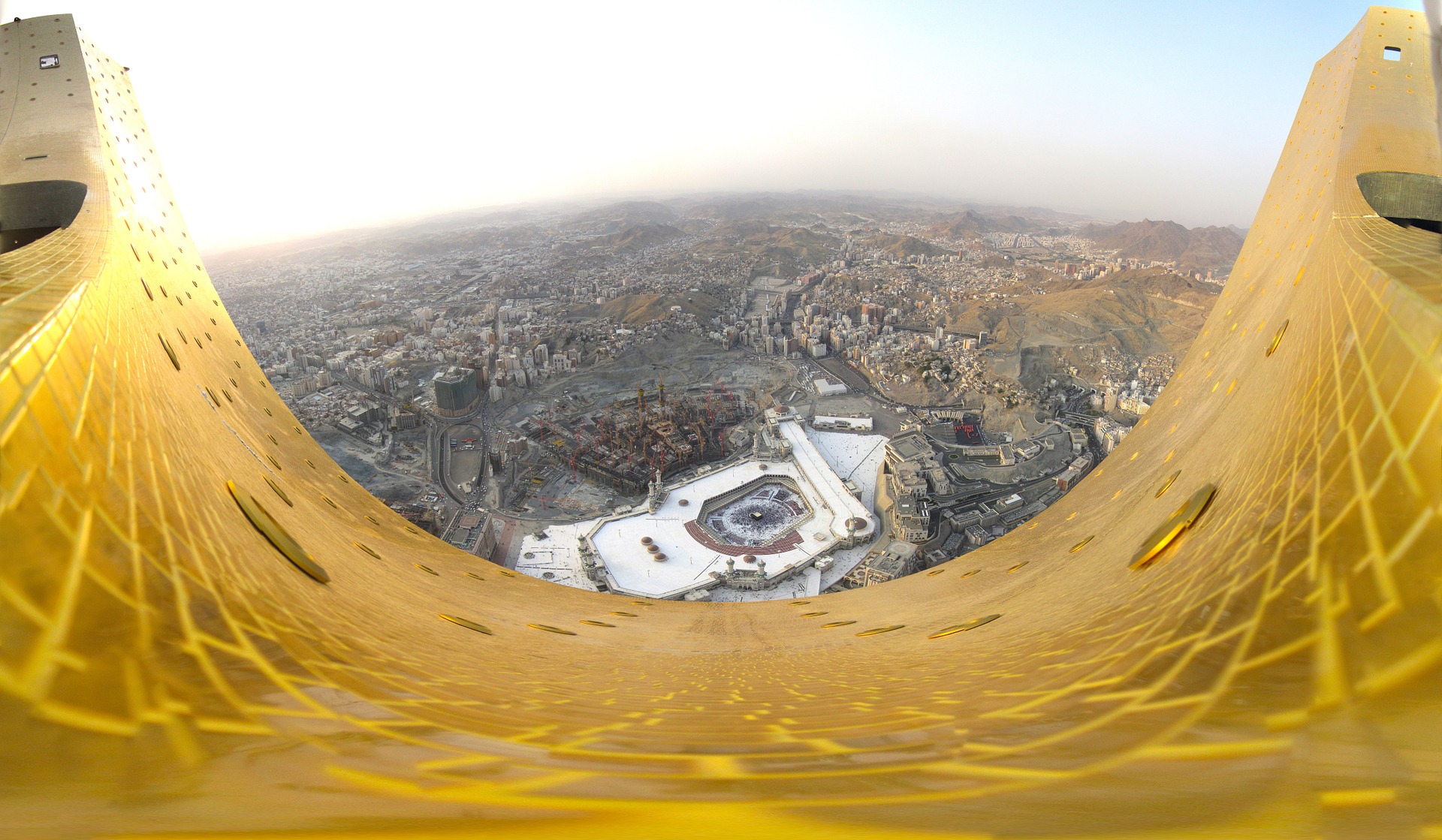 saudi-arabia-83565_1920.jpg