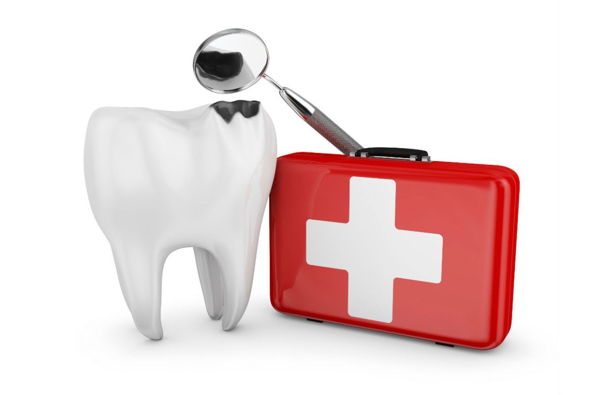 7 Dental Emergencies Your Mouth Loves to Schedule at the Worst Possible Time.jpg