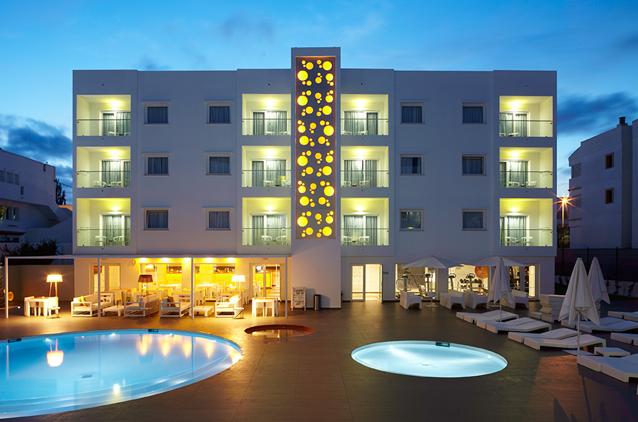 Sun Apartments 003.jpg