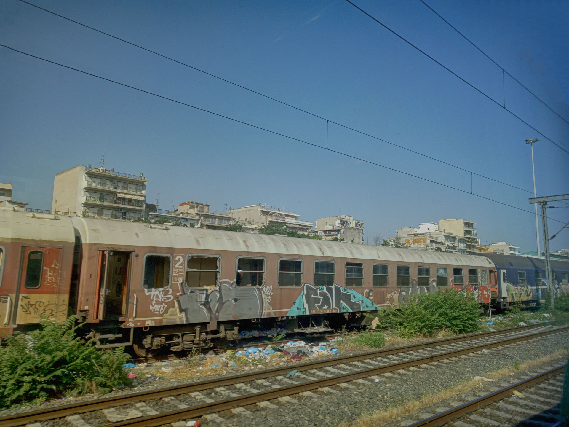 train-03.jpg