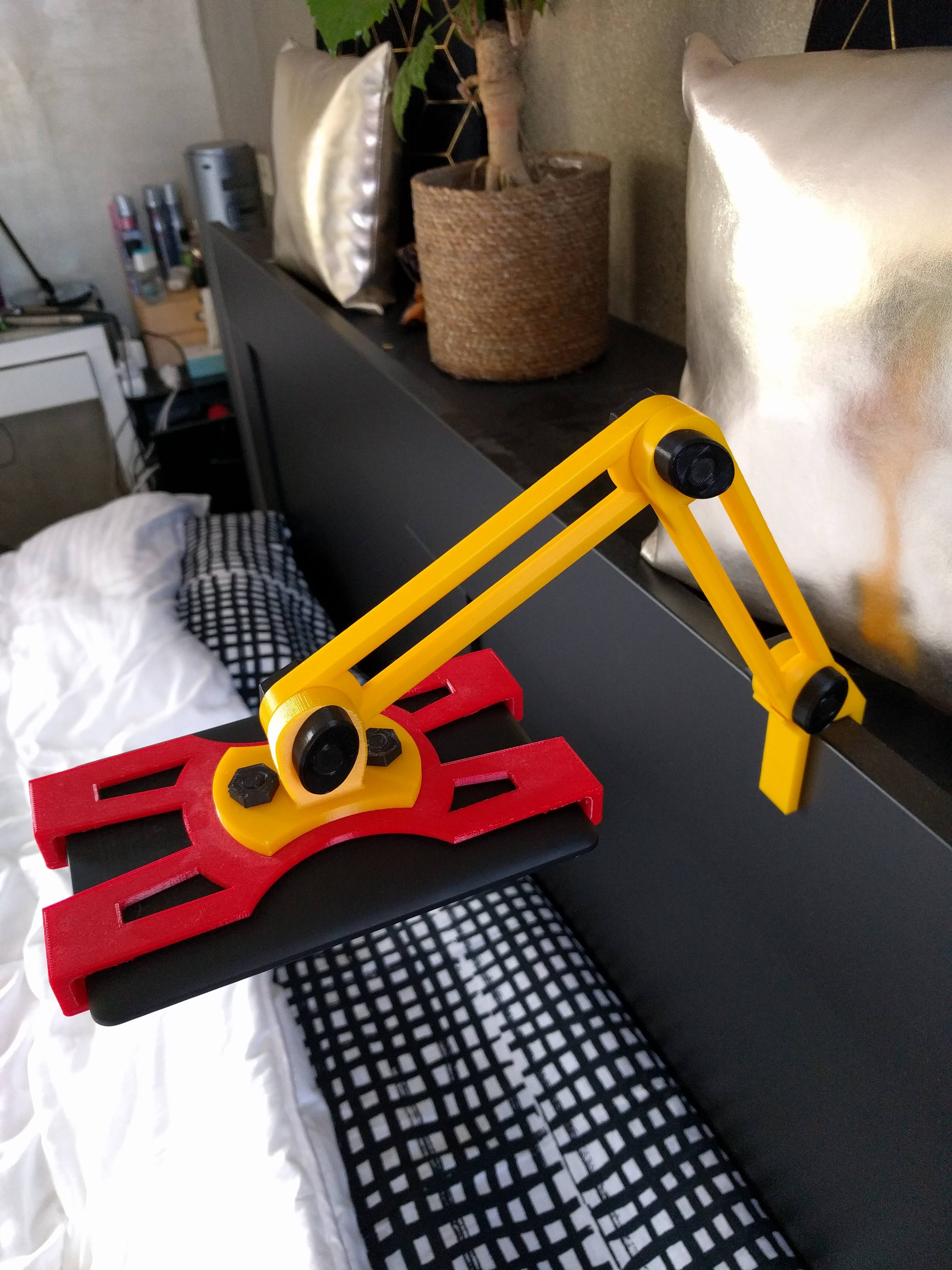 Kindle Holder Nextin3d 2.jpg