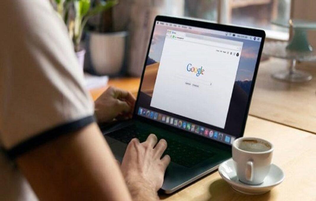 tecleando google.jpg