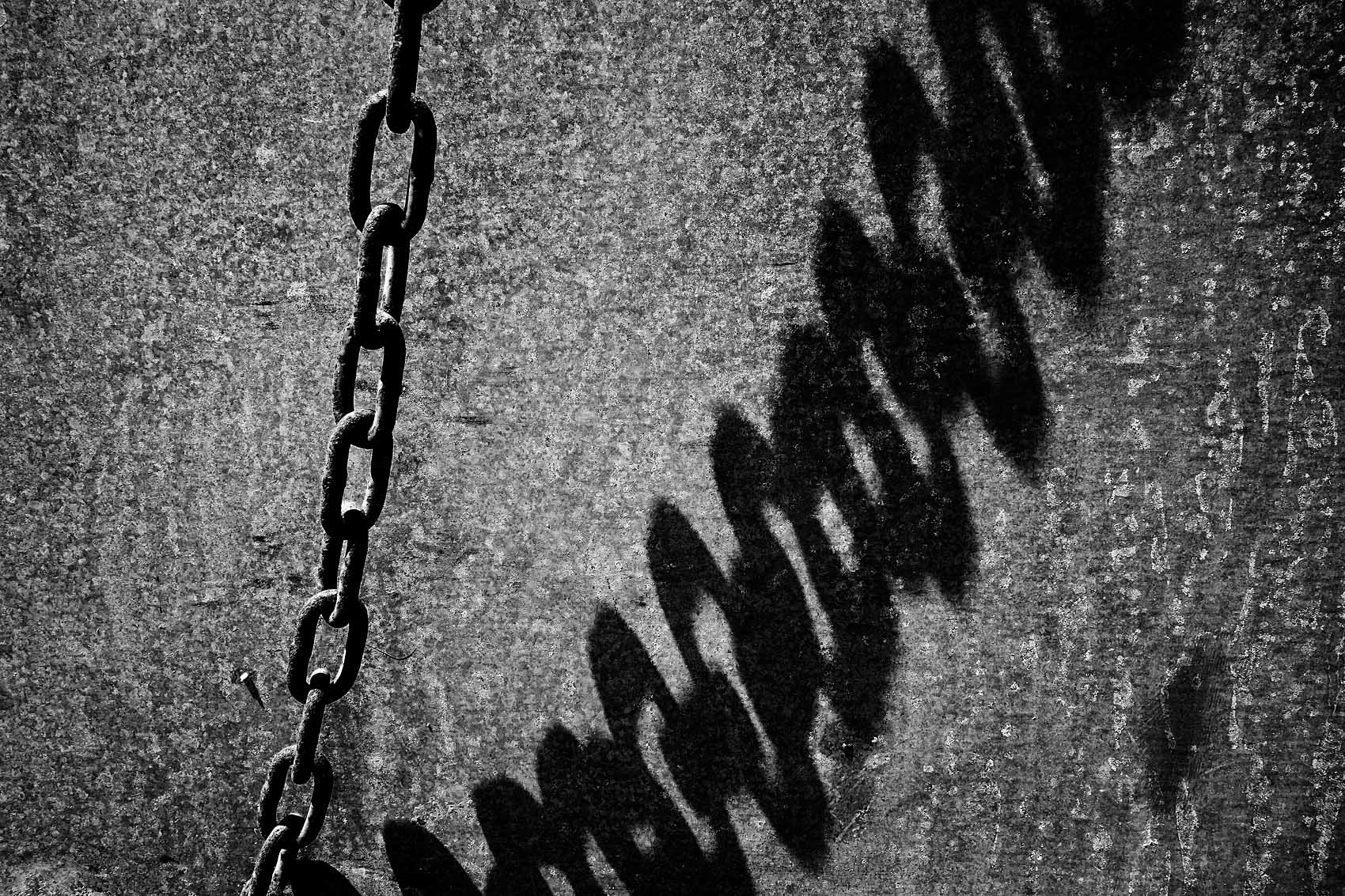 chainshadow1.JPG