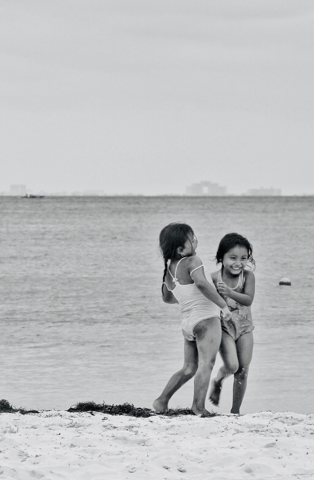 #323 Beach Fun | 开心 People Photography by Worldcapture Week #36