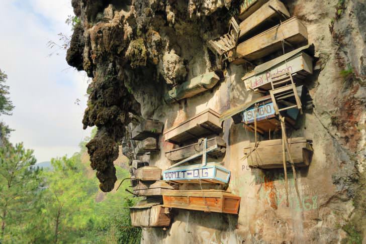 Marvel-at-the-hanging-coffins-of-Sagada-Hanging-Coffins-of-Sagada-Philippines-728x486.jpg