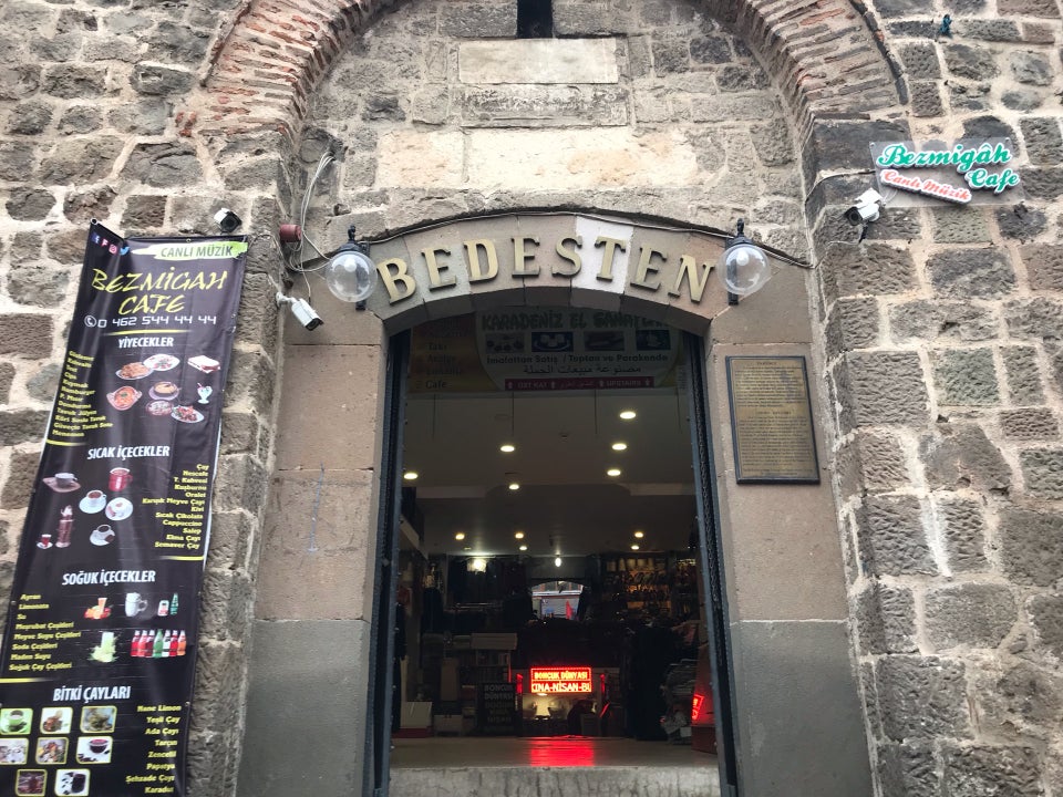 bedesten dışı.jpg