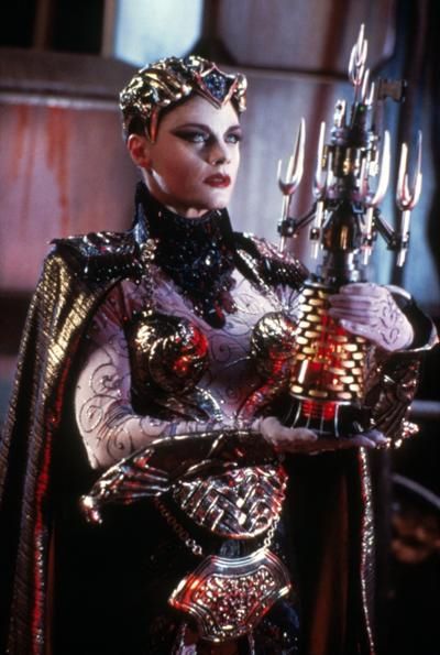 he-man (Evil-Lyn 2).jpg