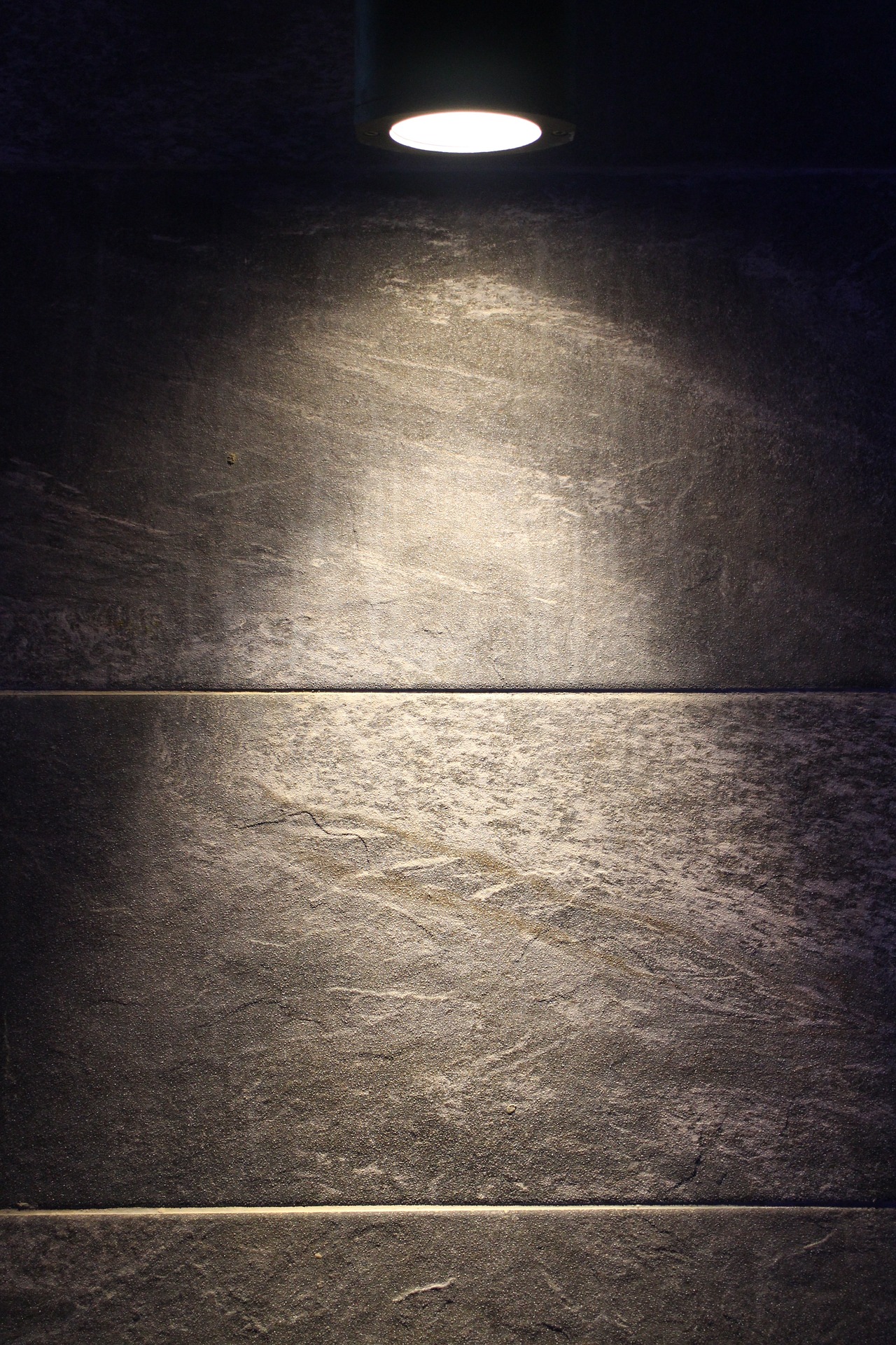 light-809961_1920.jpg