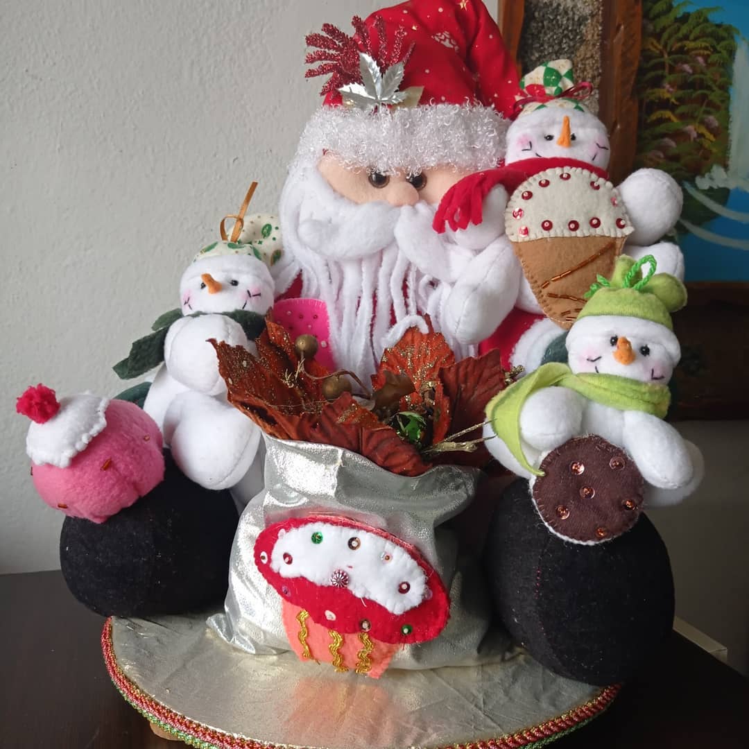 ------------------.----✨_s Instagram profile post_ _Precioso santa claus hecho con mucho amor--✨. Pará mas información contactanos al Dm o al WhatsApp 04145997538 si quieren preguntar sobre___CIleJWlBG7w(JPG).jpg