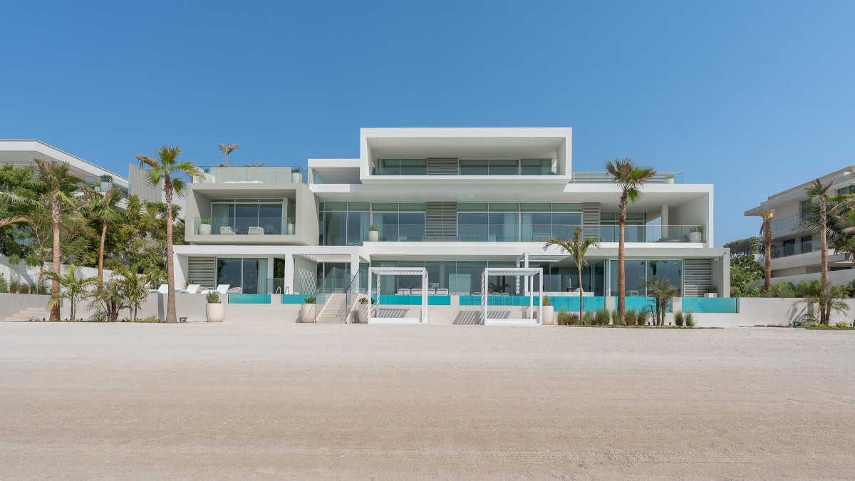 Exclusive Contemporary Signature Villa on Palm Jumeirah for sale-.jpg