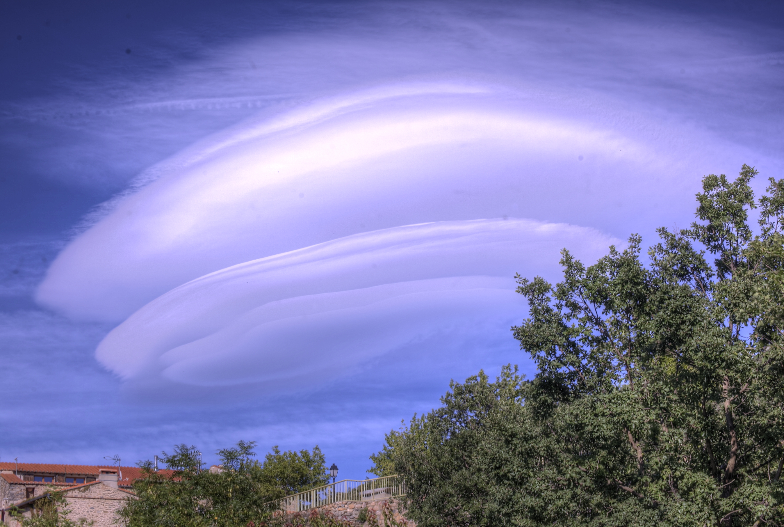 IMG_9264_5_6_tonemapped.jpg