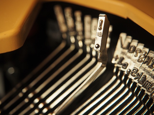 typewriter-2703450_640.jpg