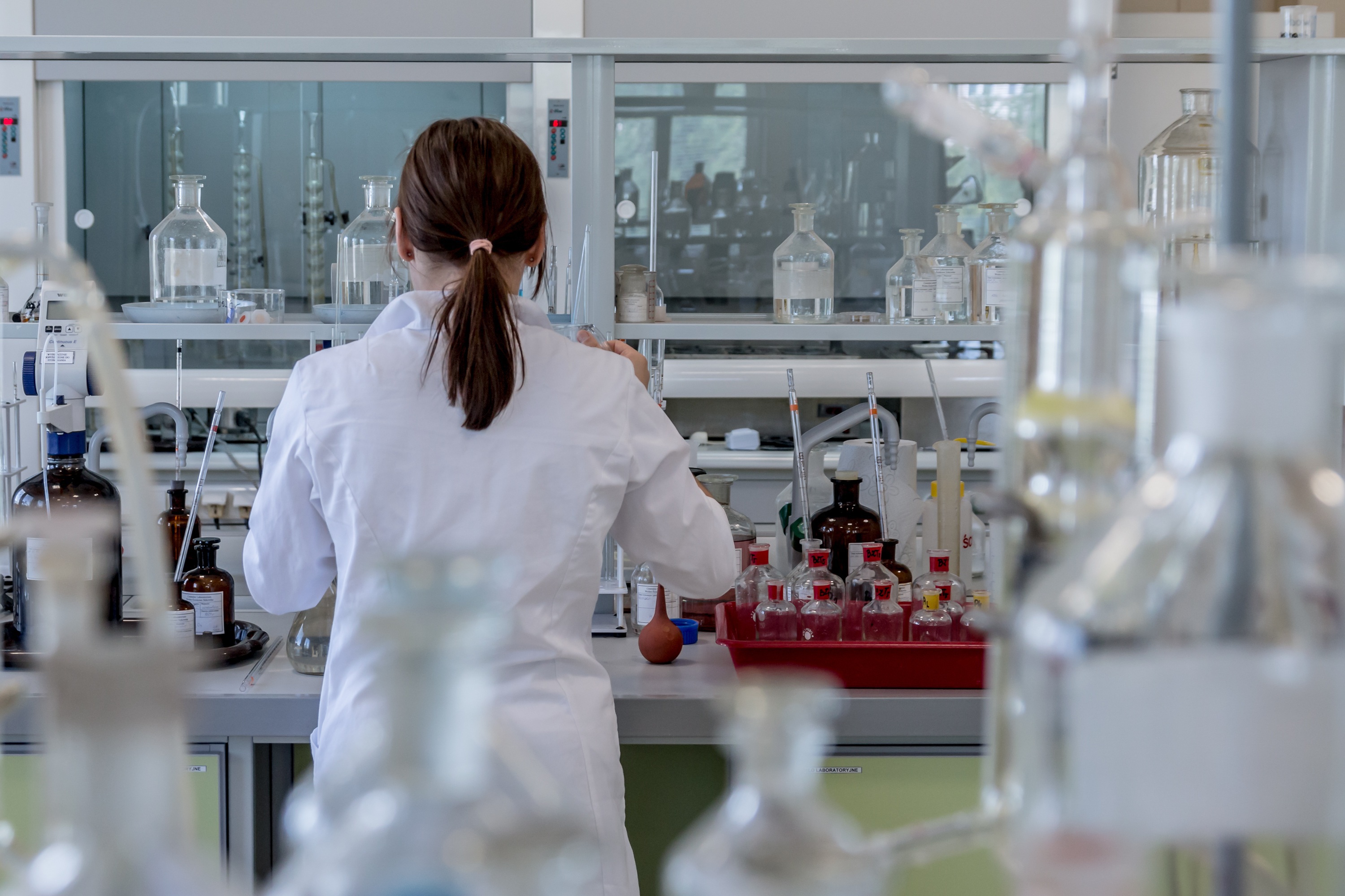 jarmoluk-laboratory-2815641.jpg