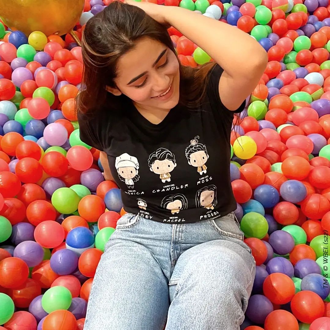 women tees 1.jpg