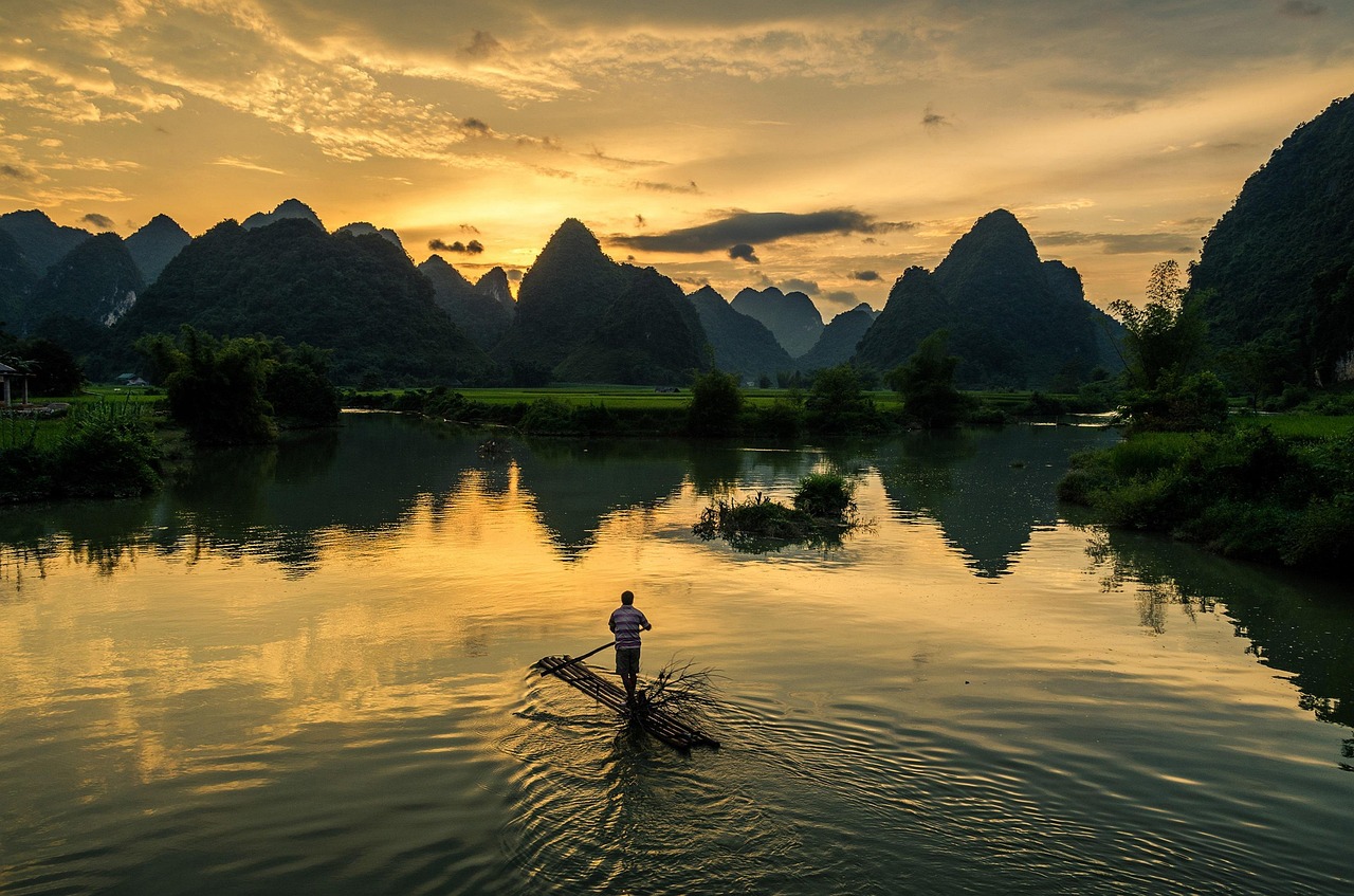 12322747-fisherman-4175917_1280.jpg