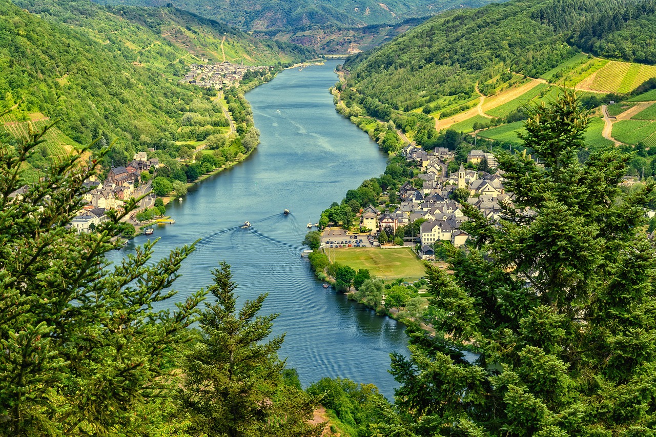 tama66-river-4336788_1280.jpg