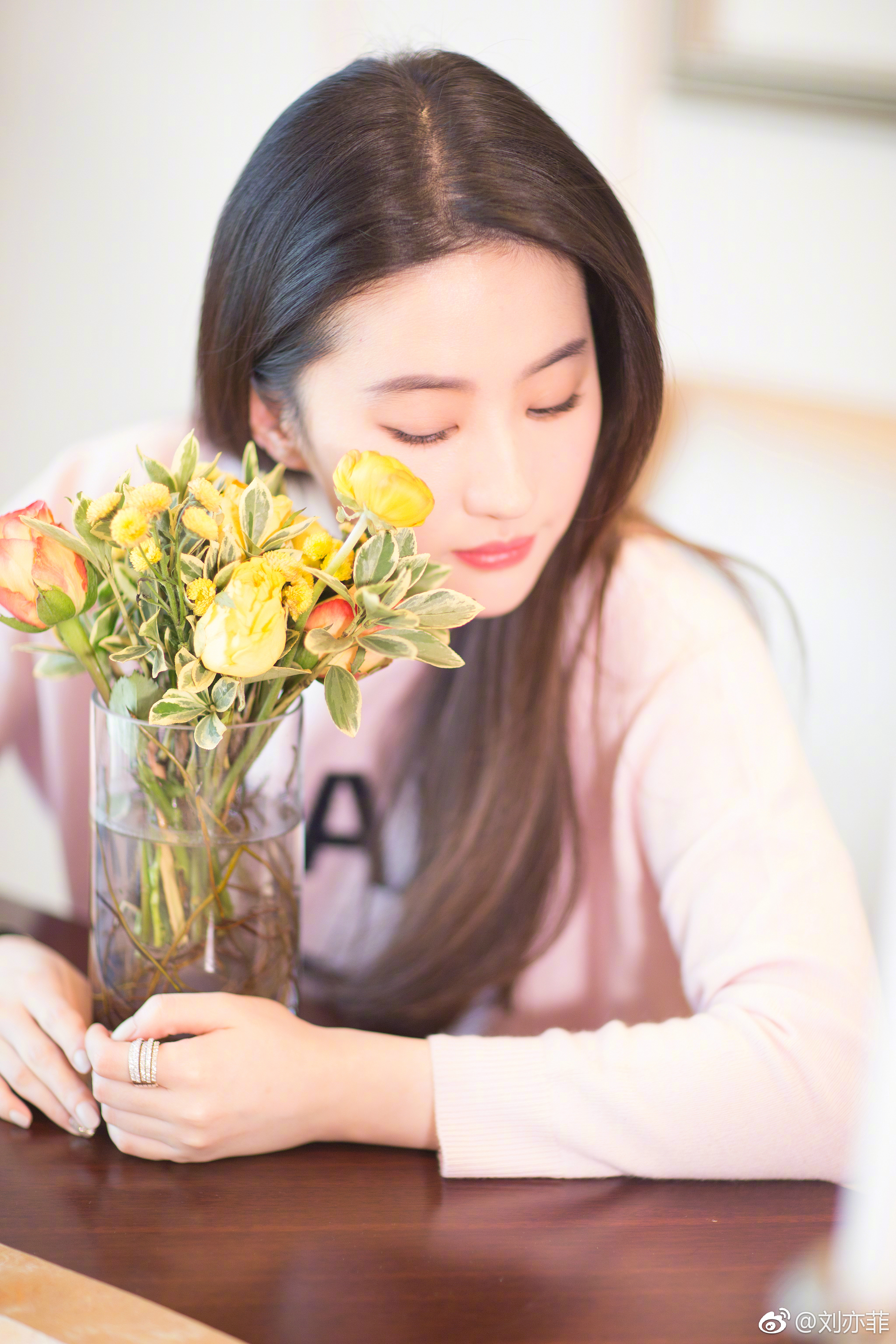 c260f7abgy1fmna5rh63qj21jk2bckjn.jpg