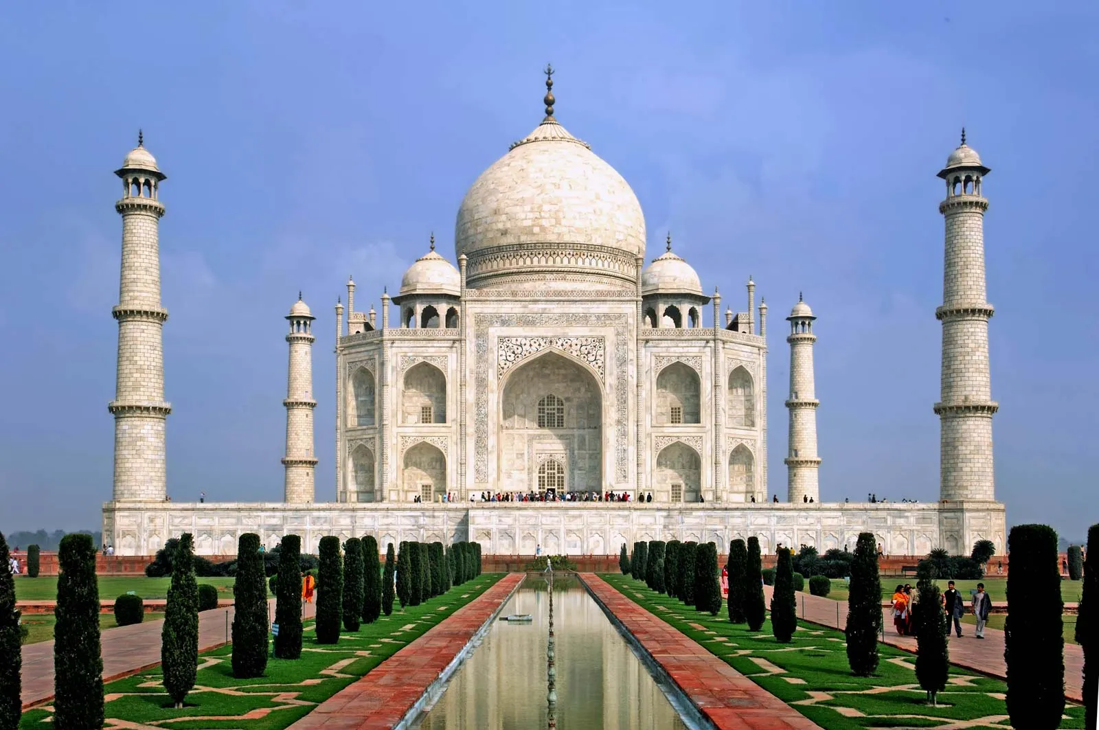 Taj-Mahal-Agra-India.webp