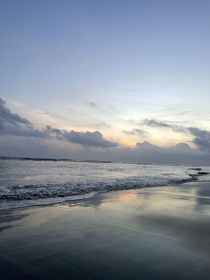 Cox's Bazar Sea Beach, Bangladesh.jpg