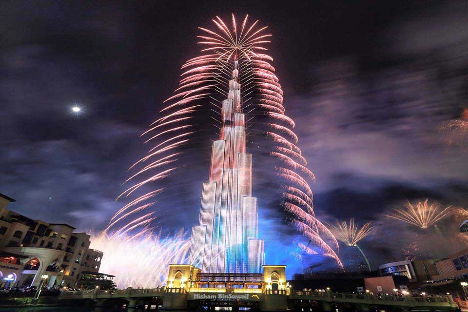 Dubai-Burj-khalifa-Fireworks.jpg
