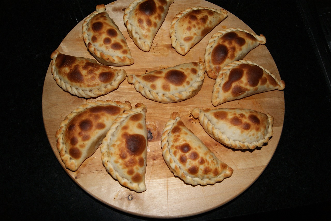 empanadas-1117284_1280.jpg