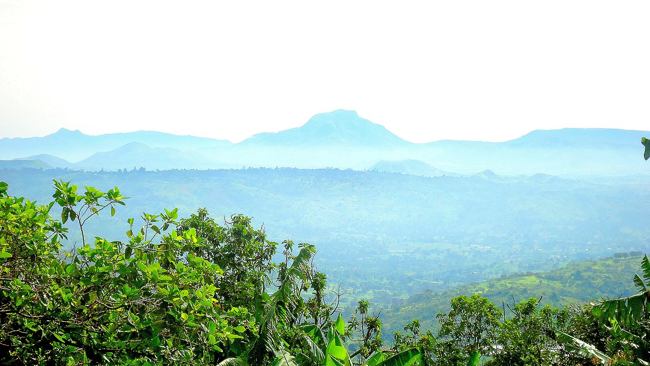 1280px-Paysage_Bandjoun.jpg