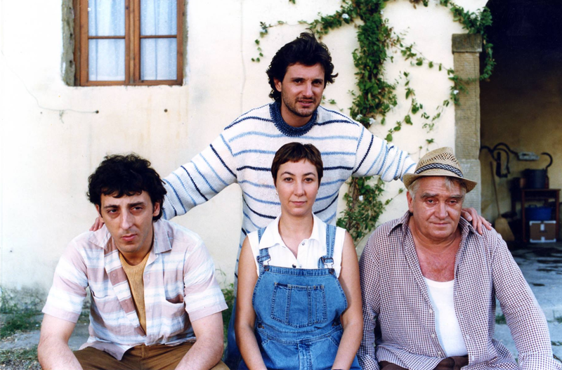 800px-Il_Ciclone_-_1996_-_Levante_(Leonardo_Pieraccioni),_Libero_(Massimo_Ceccherini),_Selvaggia_(Barbara_Enrichi)_e_Osvaldo_(Sergio_Forconi).png