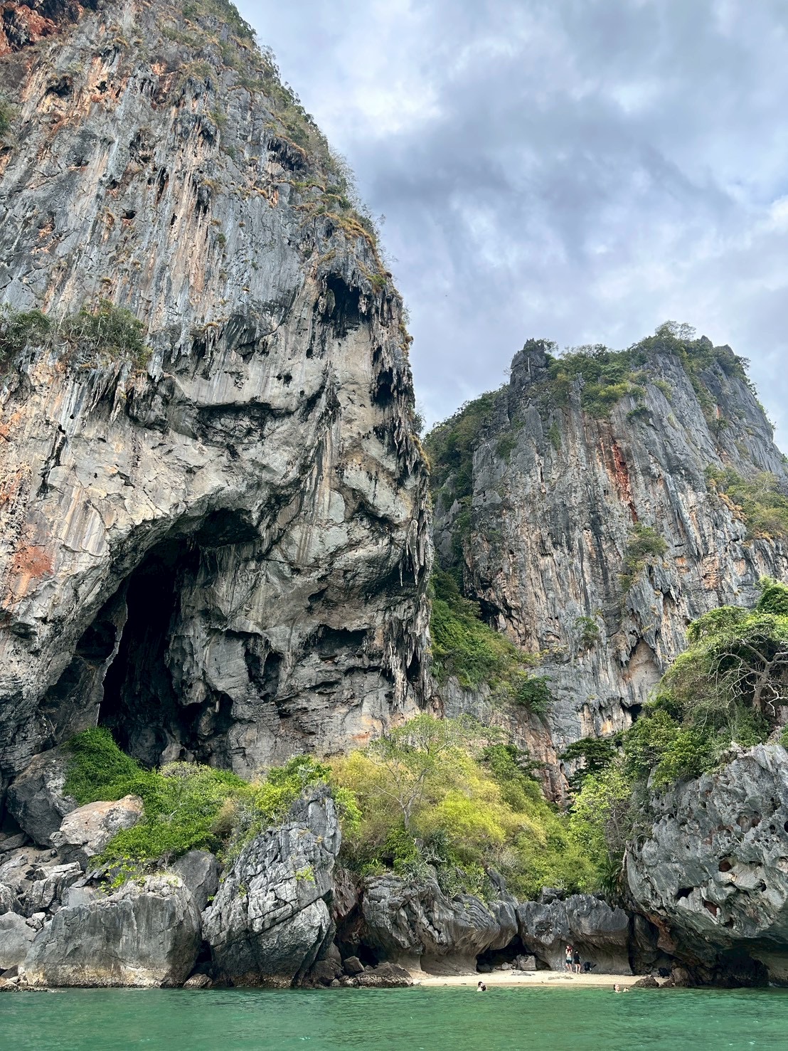Railay Beach19.jpg