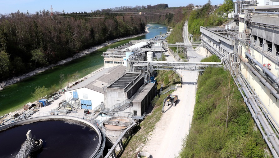 sewage treatment plant pixabay.jpg