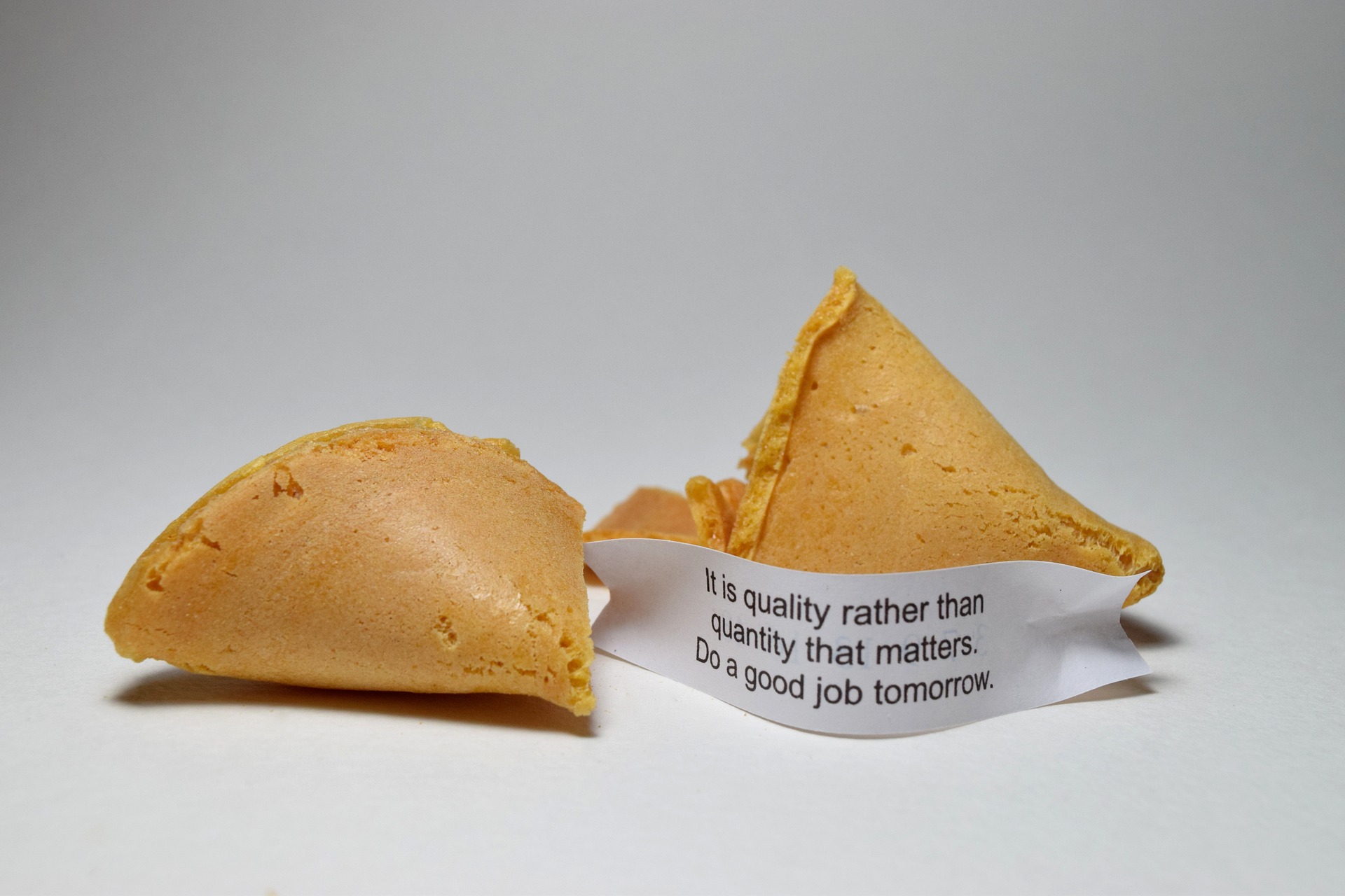 fortune-cookie-1192836_1920.jpg