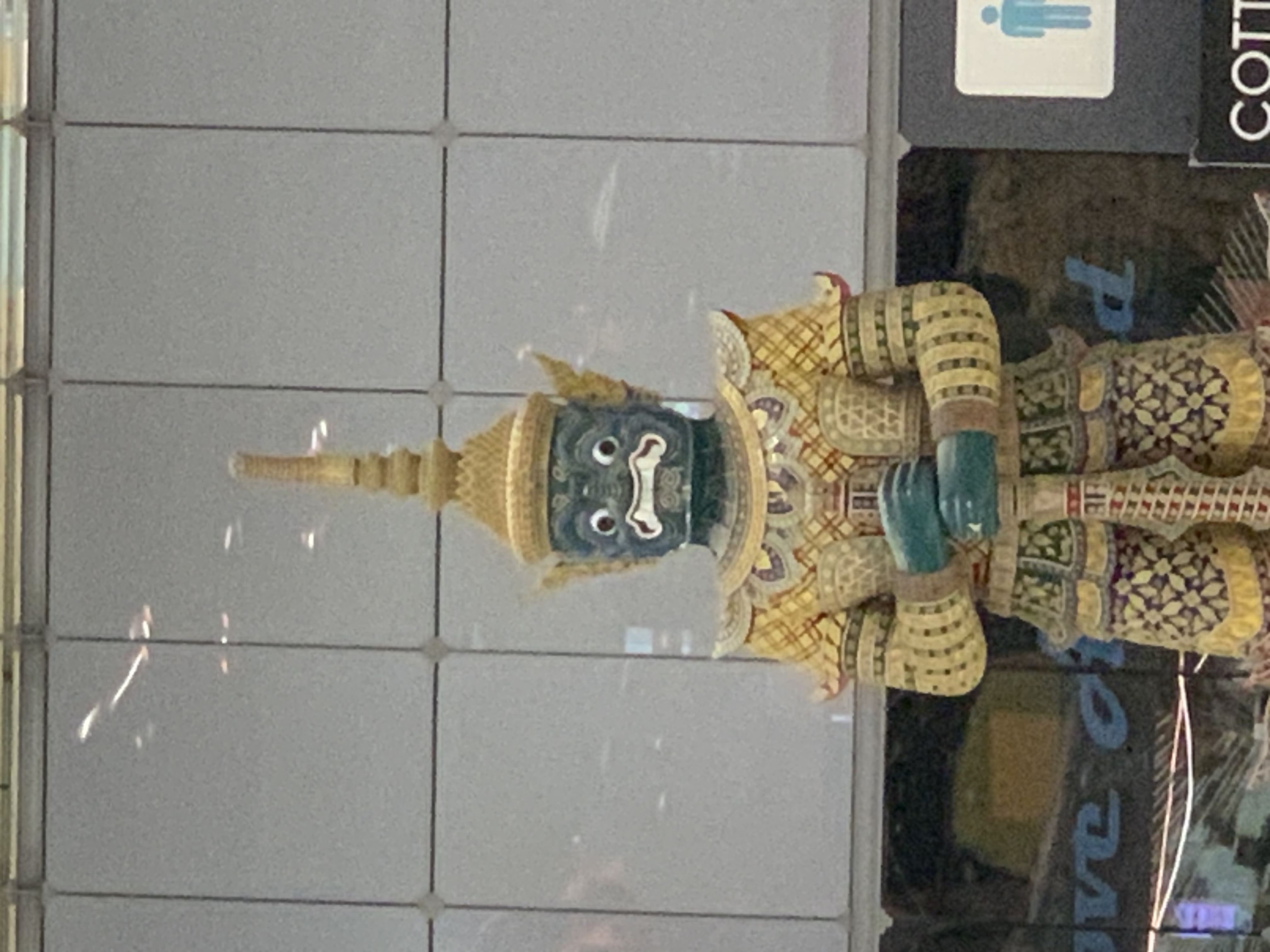 Awesome giant statues9.jpg