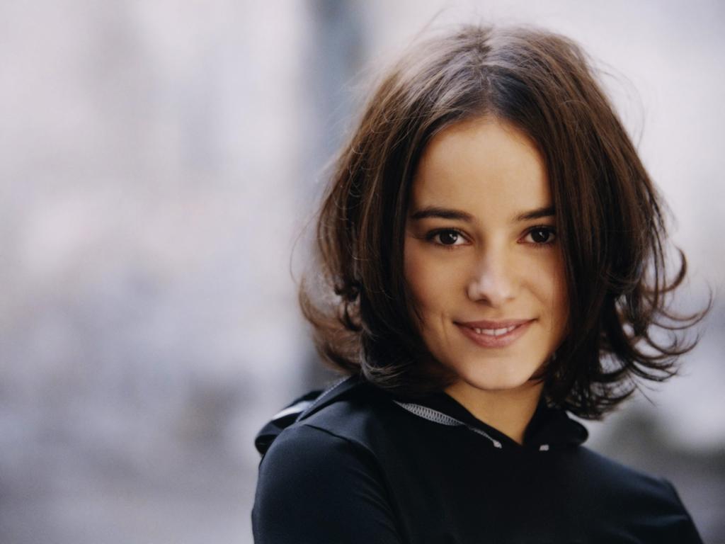 alizee-wallpapers-30233-6639004.jpg