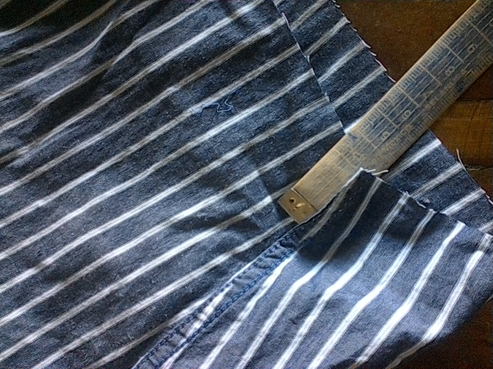 CAMISAMEDIDADERUEDO.jpg