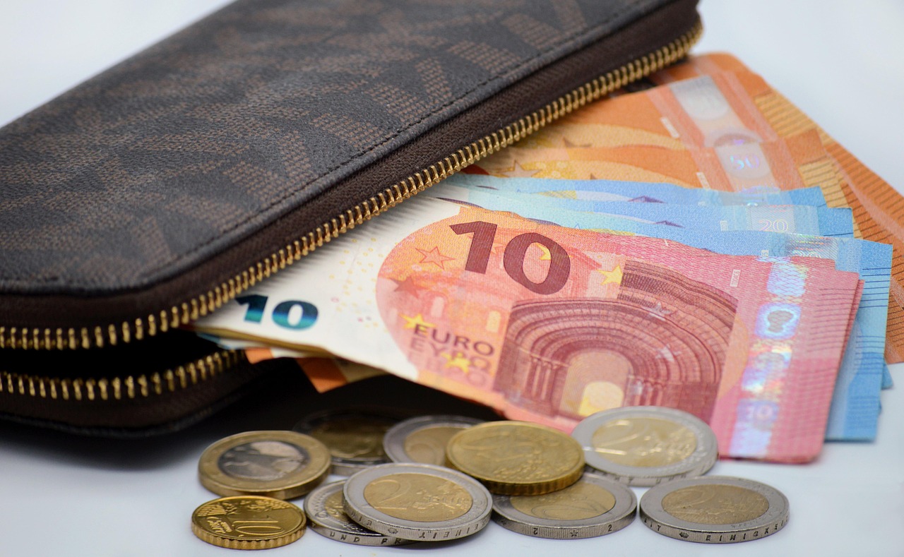money-7325645_1280.jpg