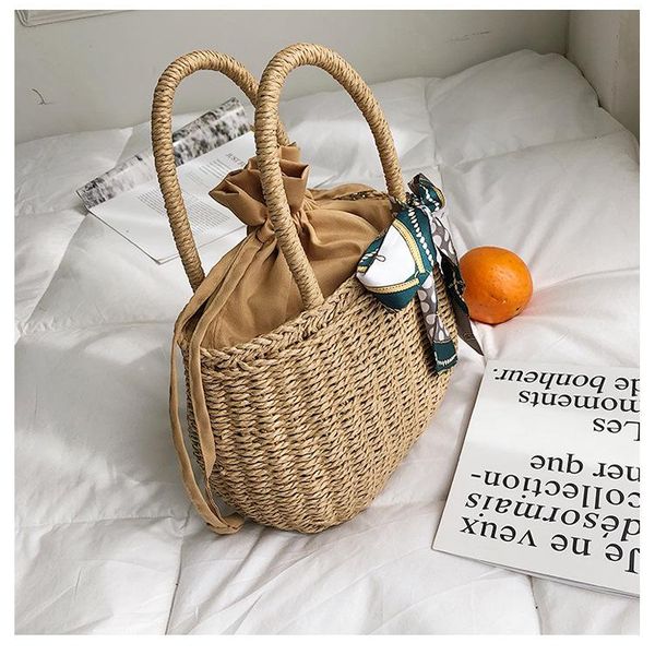 straw_woven_bag_NHGA208345.jpg