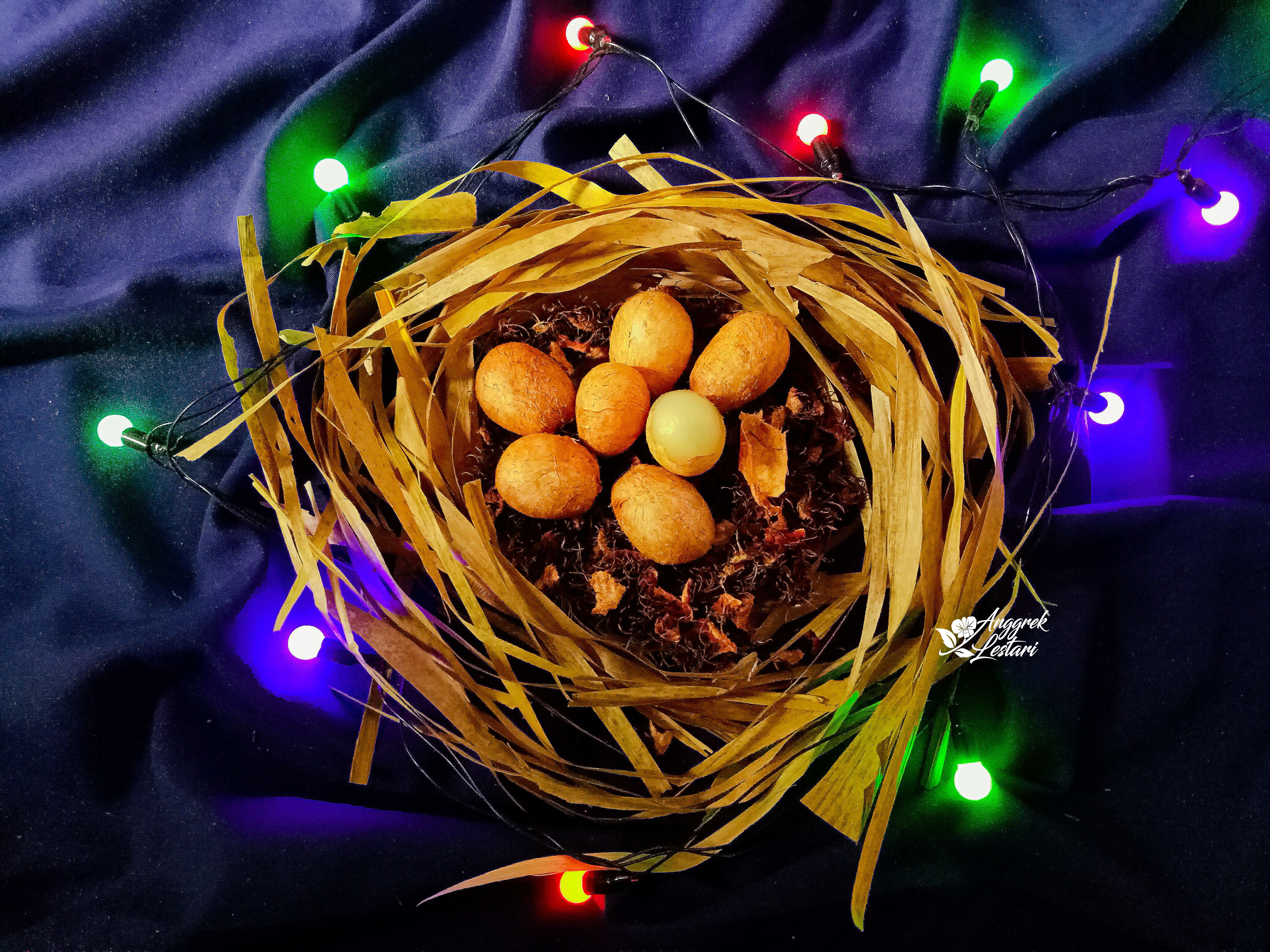 EGG REPLICAS.jpg