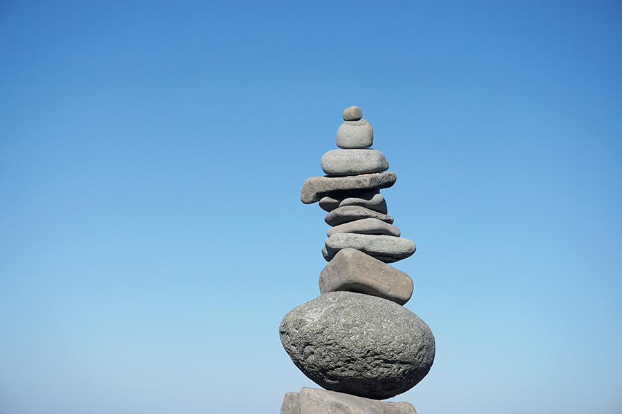 Stone_Balancing_06_s.jpg
