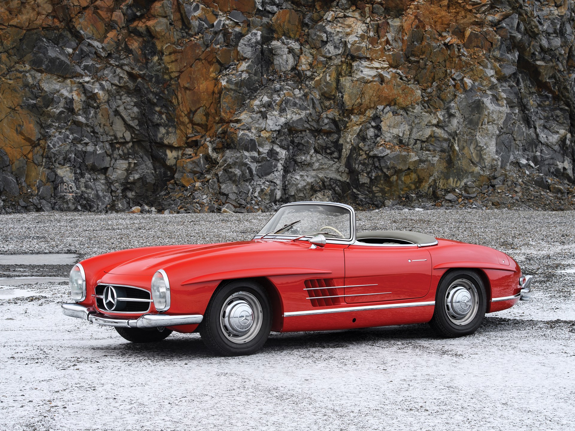 Mercedes 300sl красный